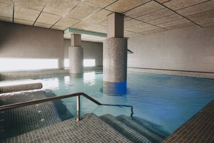 Couples treatment rooms, sauna, hot tub, steam room, Turkish bath