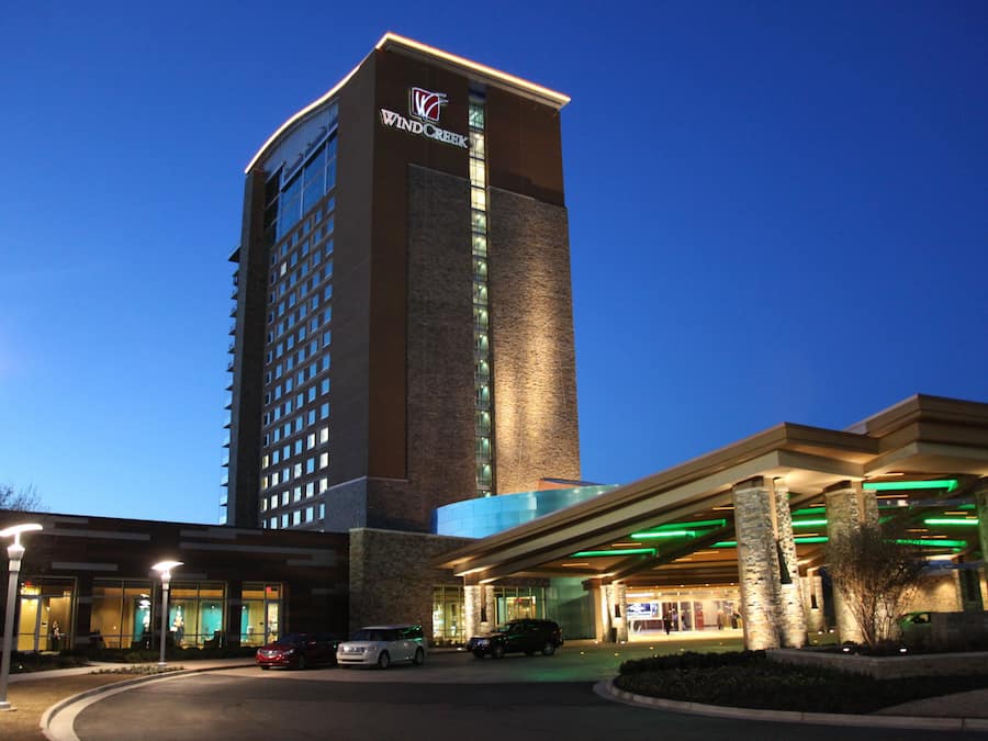 Fachada del alojamiento - Noche