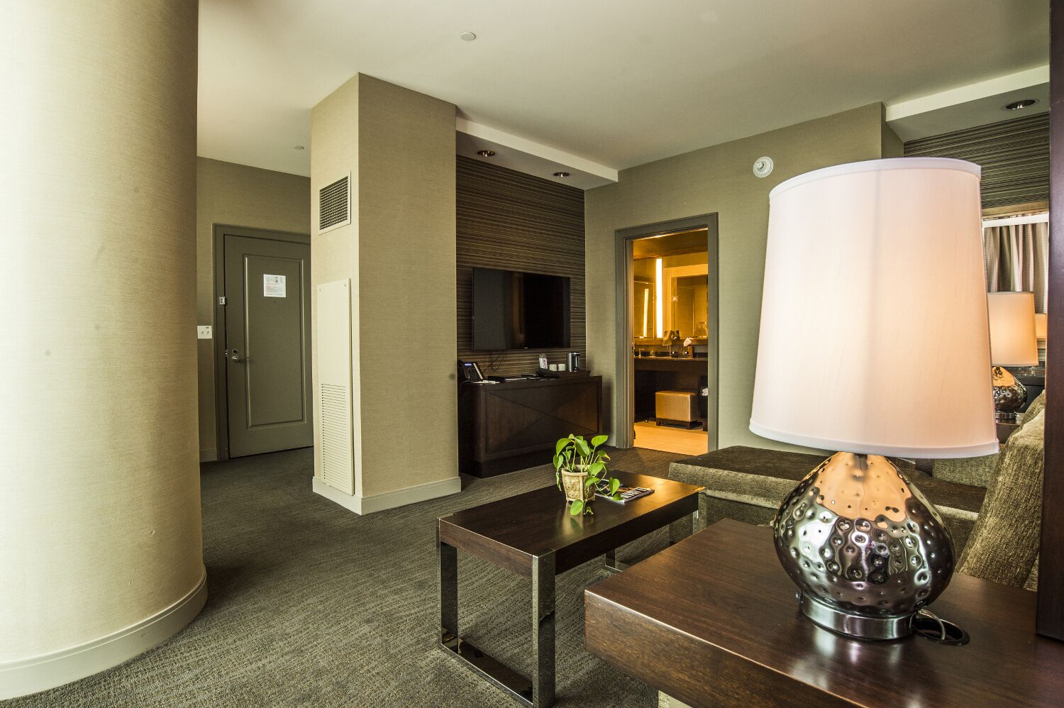 egyptian cotton sheets, premium bedding, down duvets, pillow-top beds