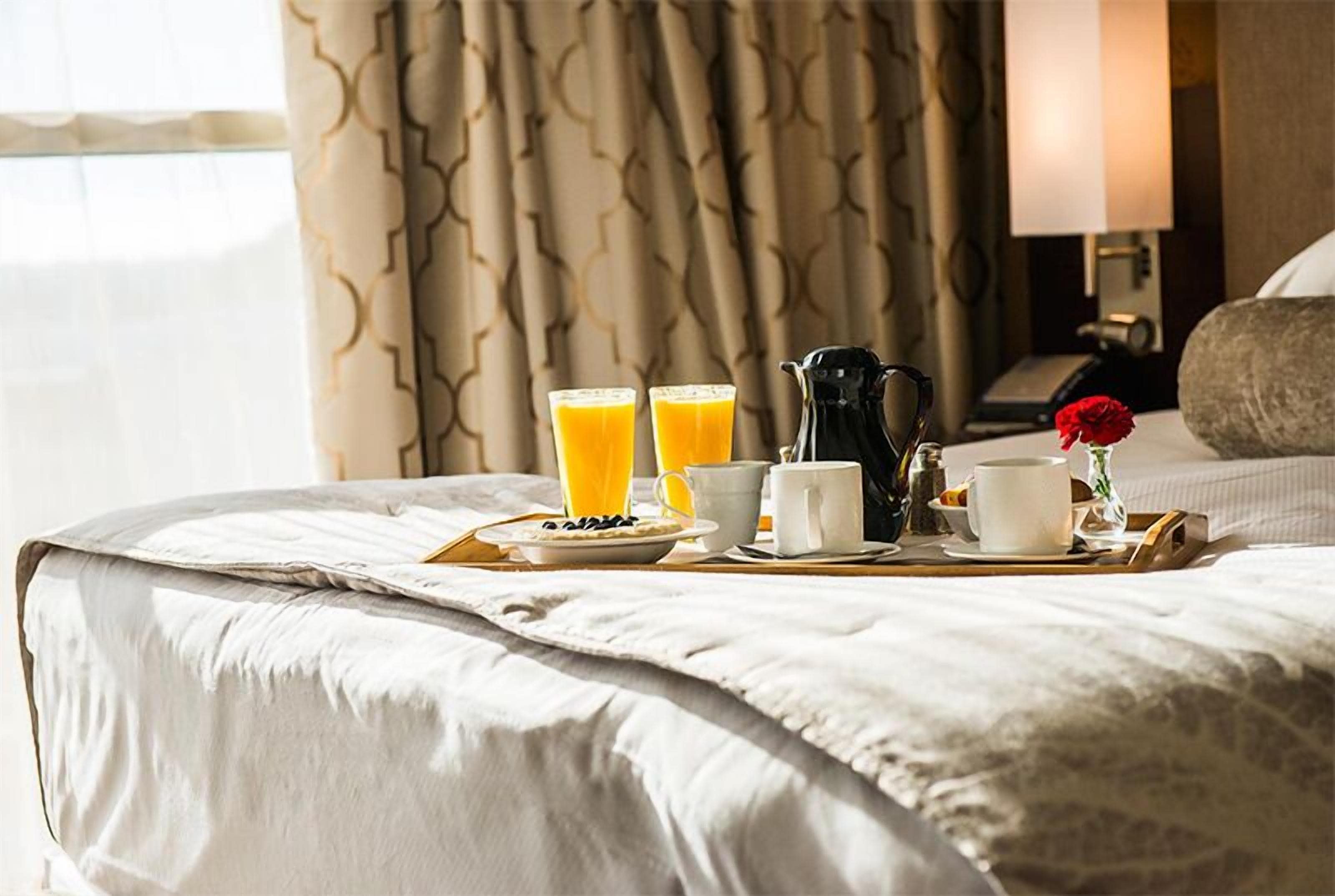 daily full breakfast for a fee