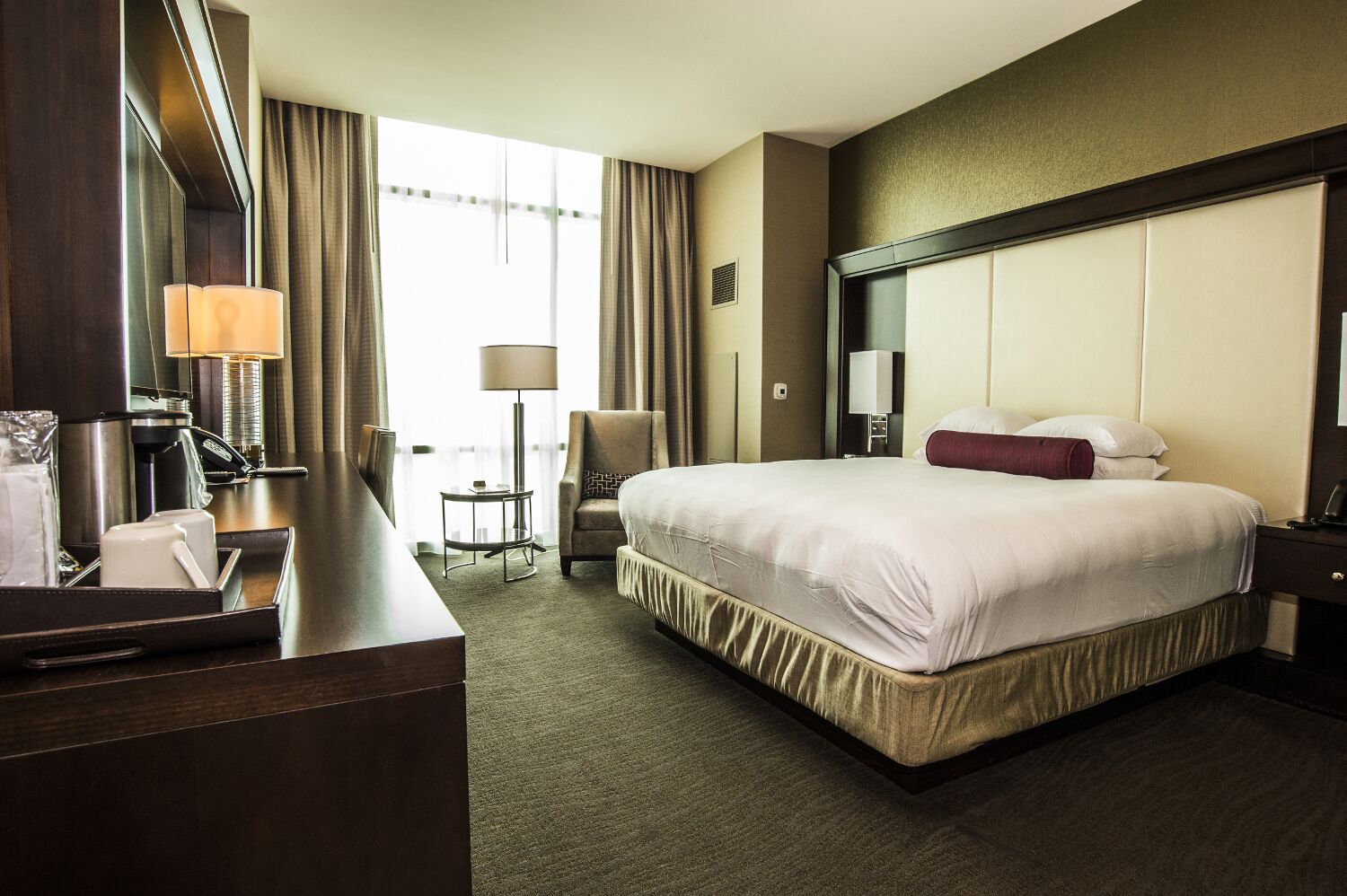 egyptian cotton sheets, premium bedding, down duvets, pillow-top beds