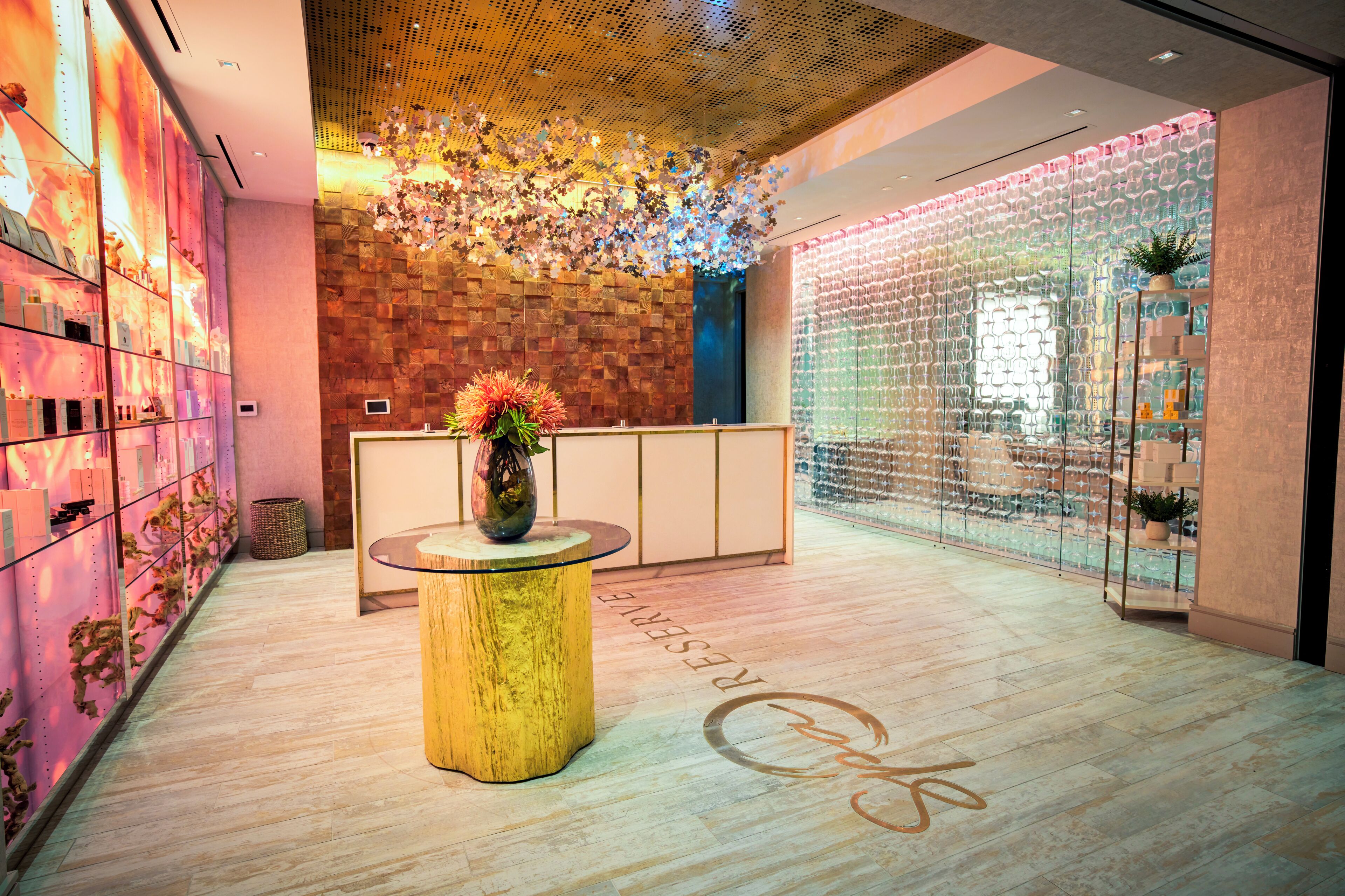Couples treatment rooms, body treatments, aromatherapy