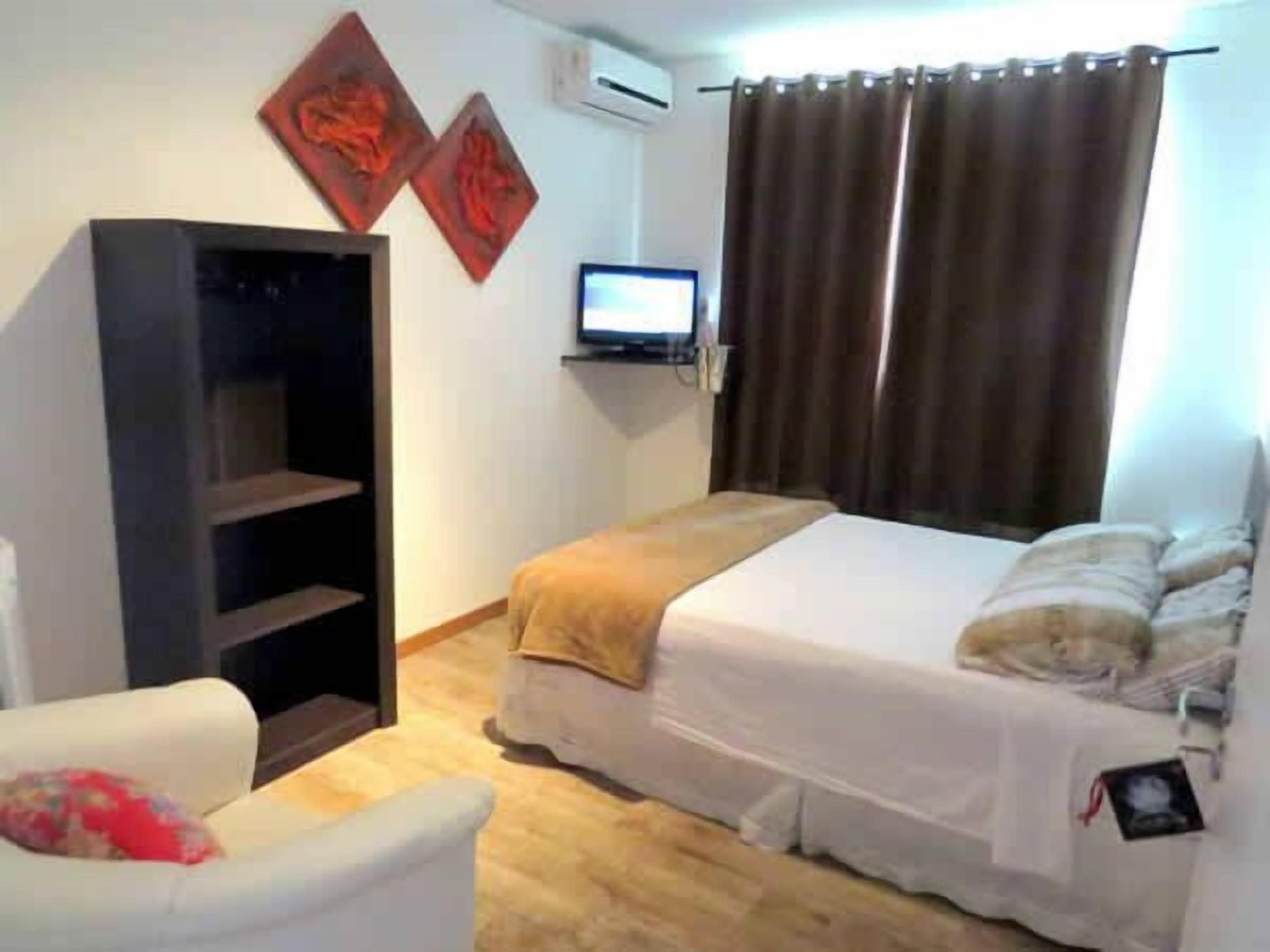 Suite, 2 Bedrooms | Minibar, free WiFi