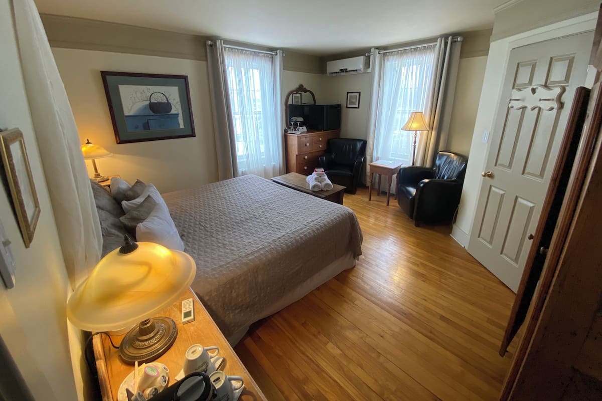 Habitación clásica, 1 cama King size, vista a la montaña (Turner) | Decoración personalizada y muebles diferentes