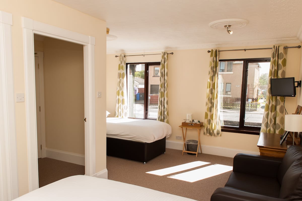 Suite, salle de bains attenante (3pax) | 1 chambre