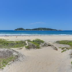 Beach nearby, white sand, sun loungers, beach umbrellas