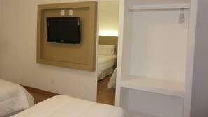 Twin Room | Desk, blackout drapes, WiFi (free) - Lord Hotel (Vespasiano)
