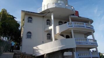 Facciata della struttura