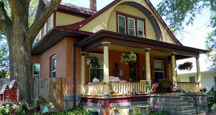 3rd Street Nest Bed & Breakfast