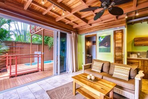 Villa with Private Pool | Utsikt fra rommet