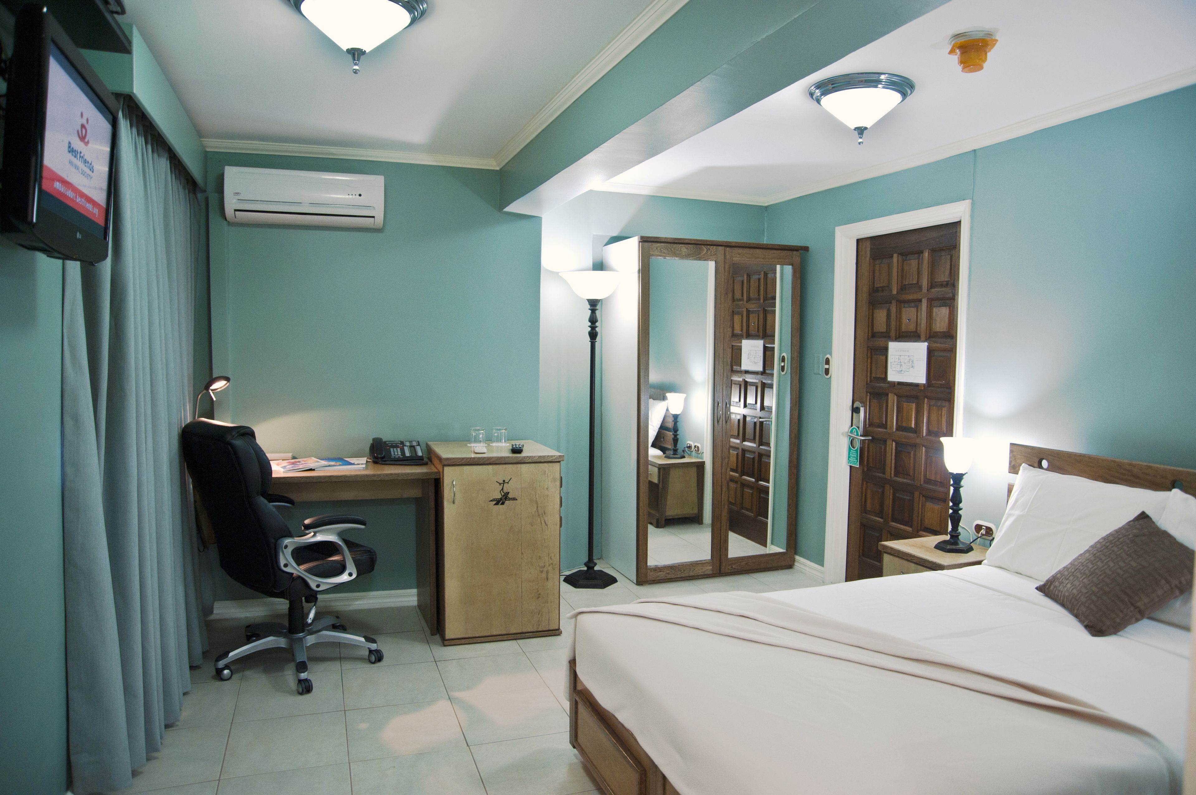 Photo - Culture Crossroads Inn