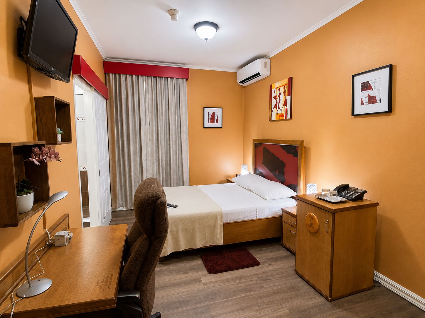 Photo - Culture Crossroads Inn