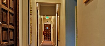 Culture Crossroads Inn