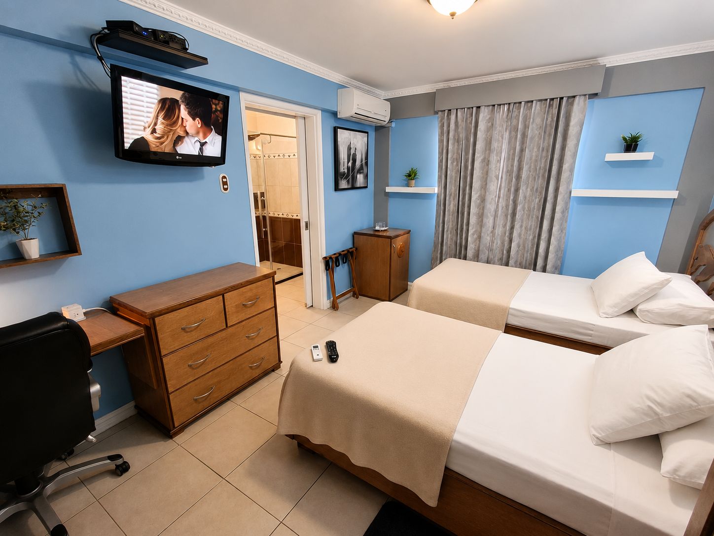 Photo - Culture Crossroads Inn