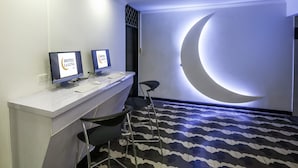 Interior entrance - Hotel La Luna (Cali)