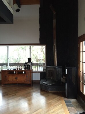 Fireplace - Volcano Acres Ranch B&B (Volcano)