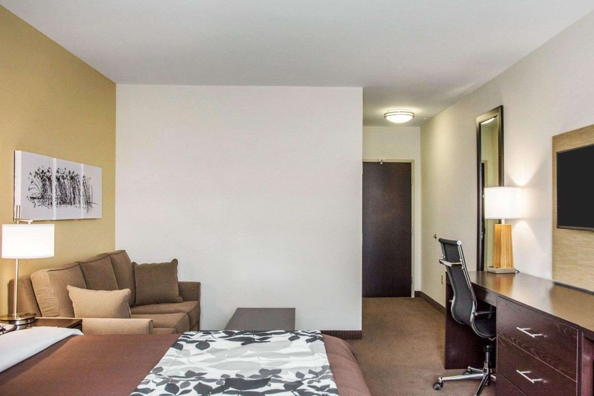 egyptian cotton sheets, premium bedding, down duvets, memory-foam beds