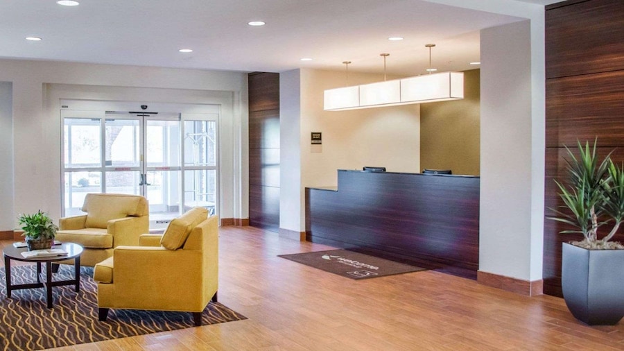 Sleep Inn & Suites