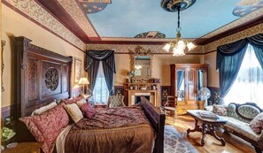 Deluxe Room, 1 Queen Bed