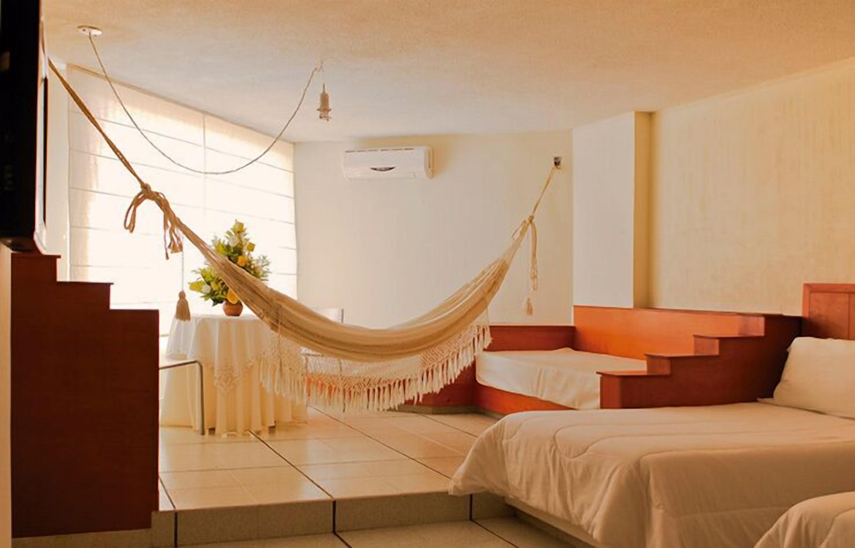 1 bedroom, premium bedding, minibar, in-room safe