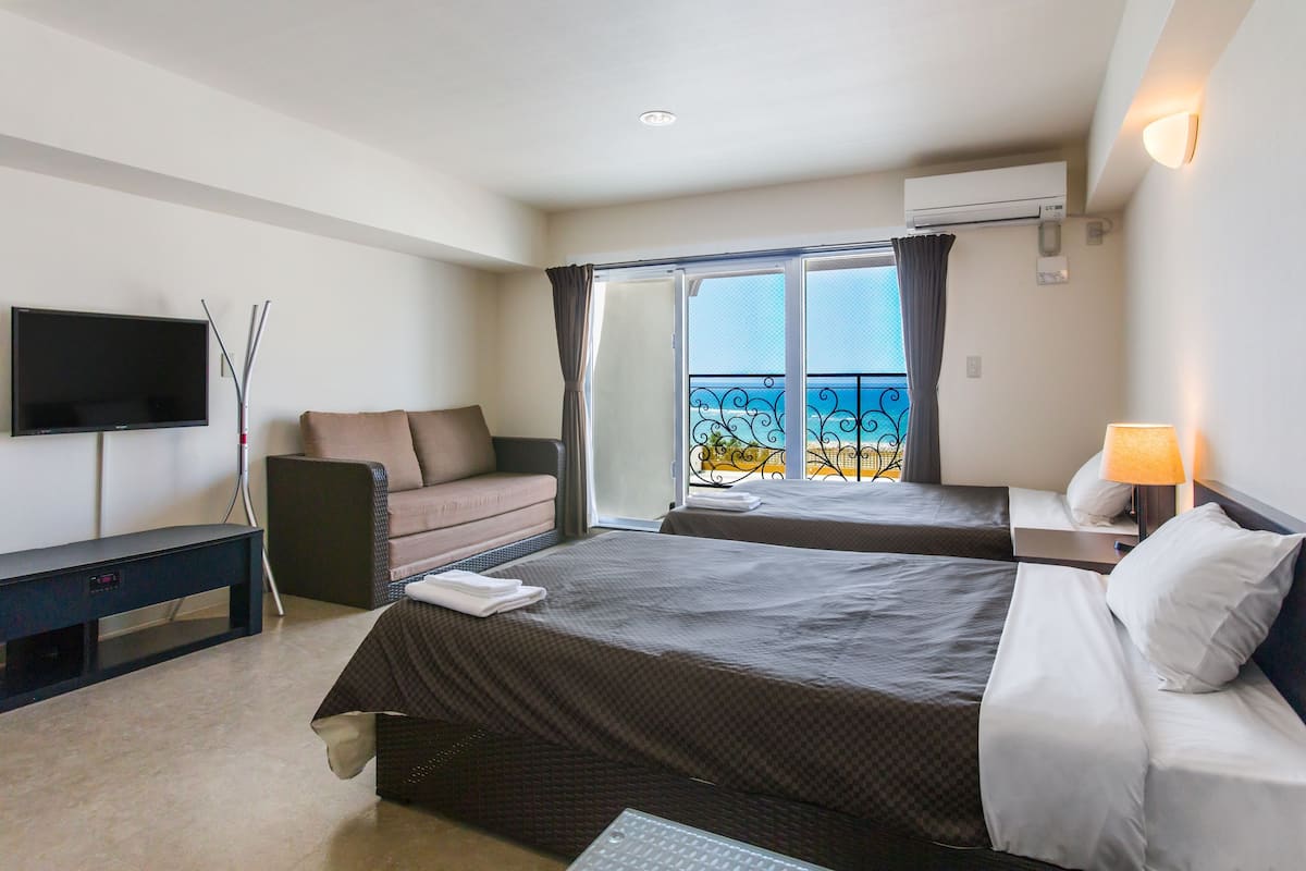 Cortinas blackout, insonorización, cunas gratuitas y wifi gratis