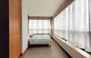 Free WiFi, bed sheets - Fuente Oro Business Suites Cebu powered by Cocotel (Cebu City)