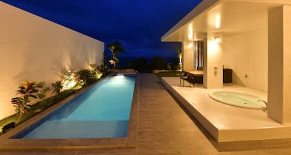 Feliz Villa Suite Miyakojima Ueno