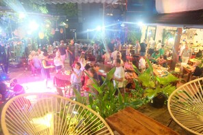 Dining - Mai Phuong Binh Bungalow (Phu Quoc)