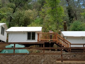 Basic Tent (No Heat or A/C) | Free WiFi, bed sheets - Indian Flat RV Park - Tent Cabins & Cottages (El Portal)