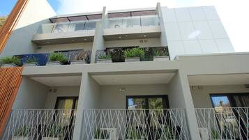 Fachada de la propiedad