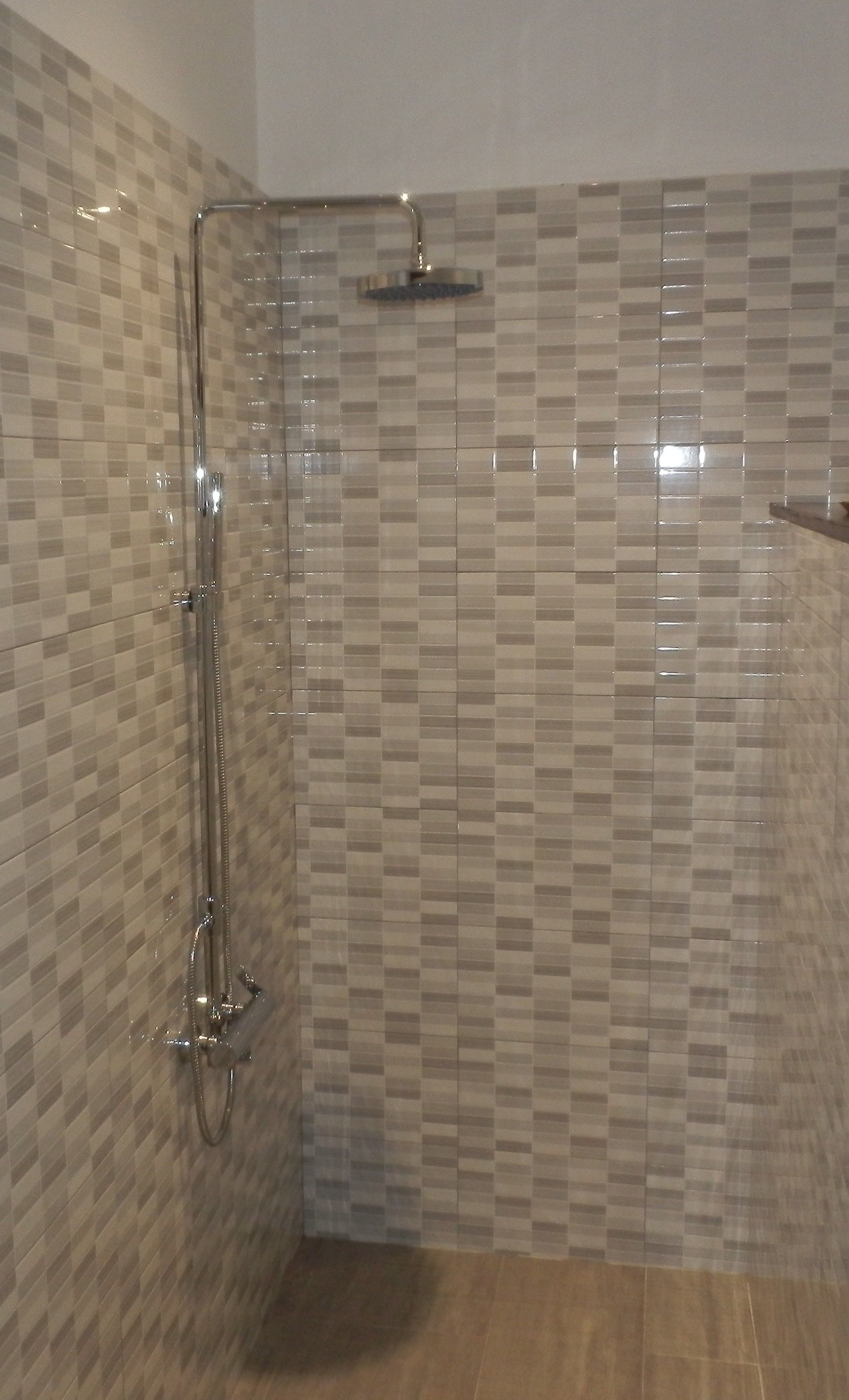 deluxe room, pool view | bathroom | shower, free toiletries, bathrobes, slippers