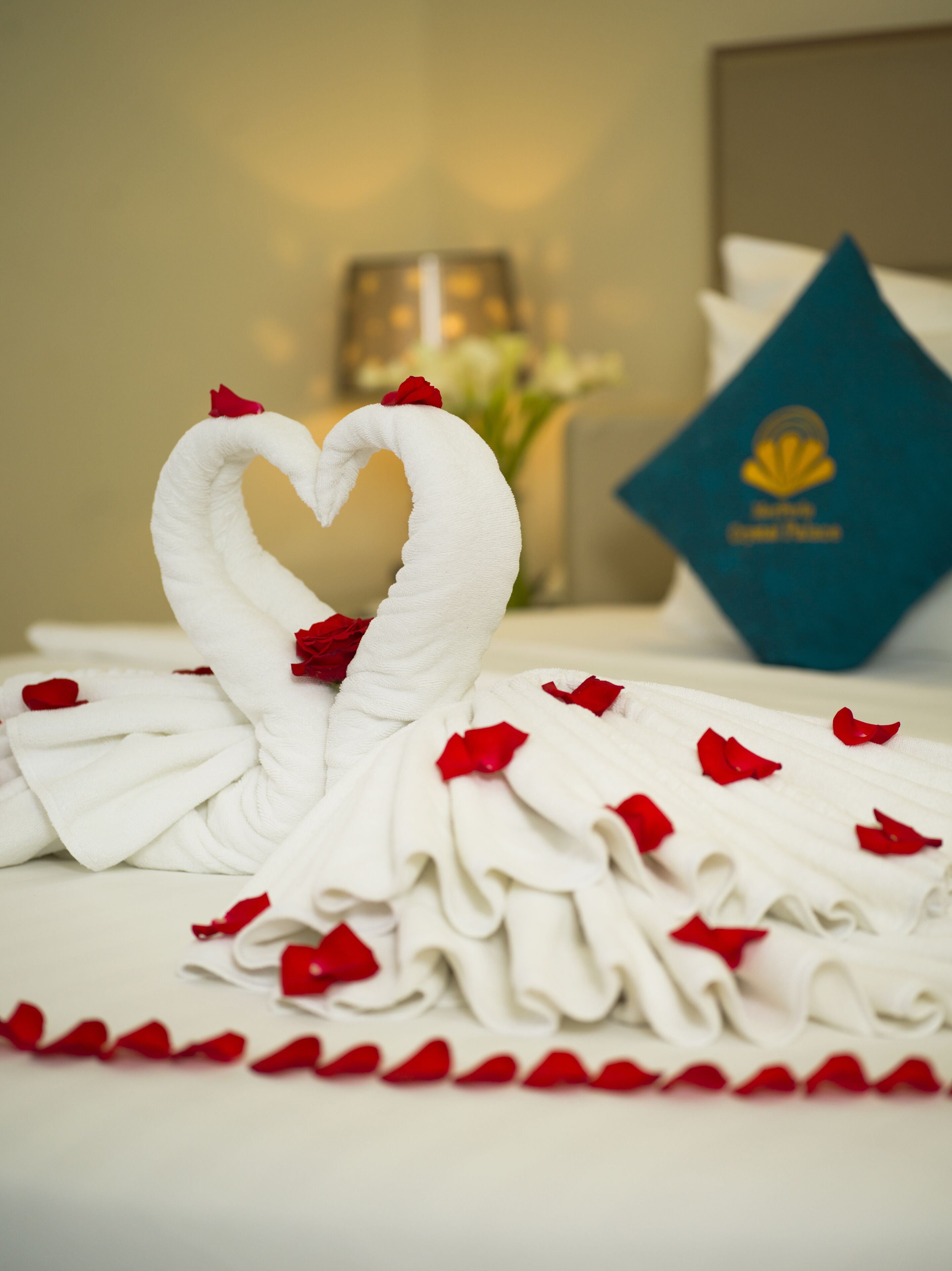 junior suite | minibar, in-room safe, desk, rollaway beds