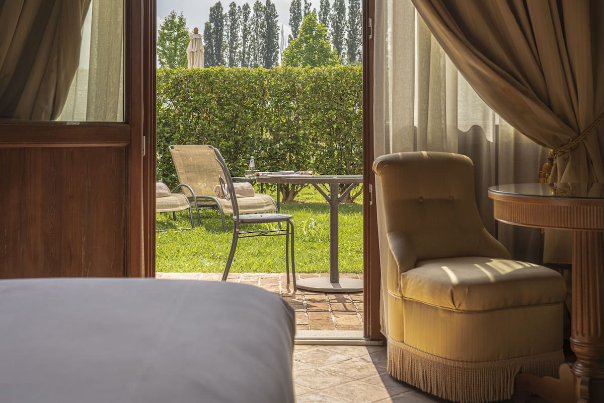 superior garden, 1 double bed | premium bedding, down duvets, minibar, in-room safe