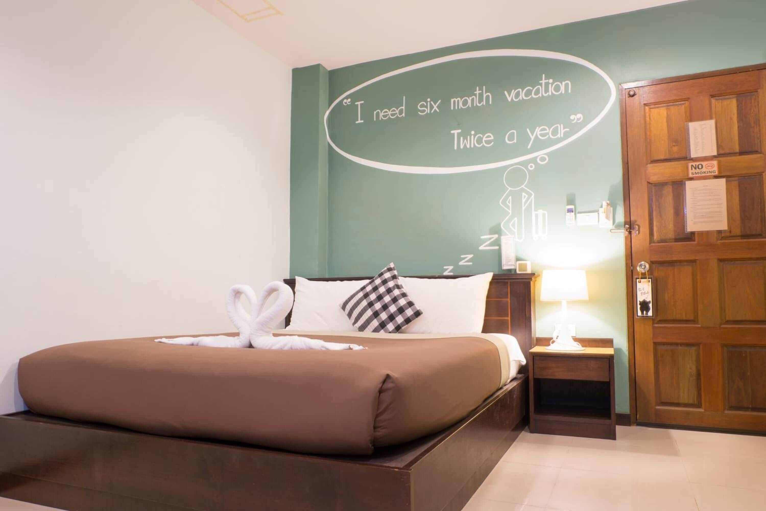 minibar, in-room safe, free wifi