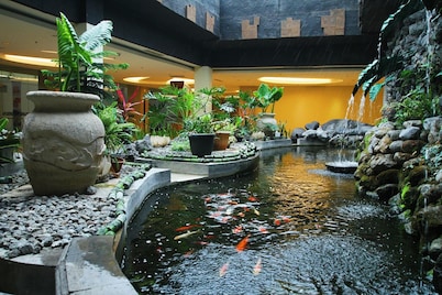 Grand Artos Hotel & Convention
