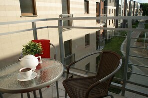 Apartment, 1 Bedroom (Crimson) | Balcony