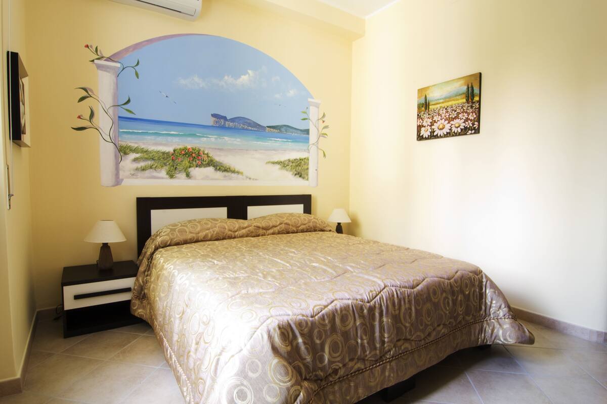 In-room safe, desk, iron/ironing board, cribs (free)