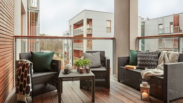 Apartment, 2 Bedrooms (Olive Suite) | Balcony