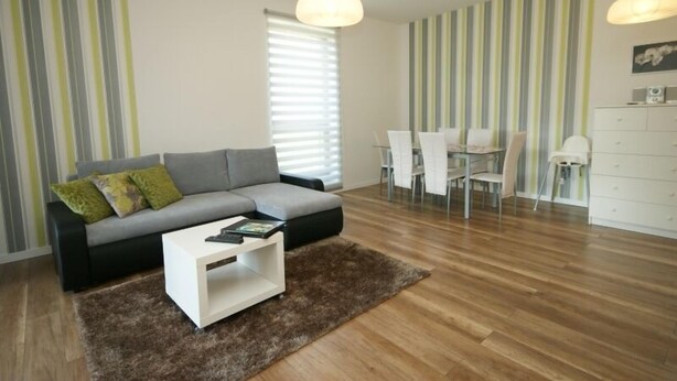 Leilighet, 2 soverom (Olive Suite) | Oppholdsrom | TV