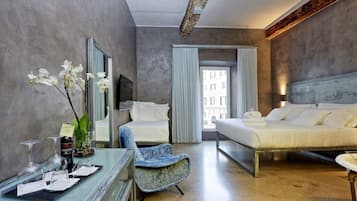 1 bedroom, premium bedding, minibar, in-room safe