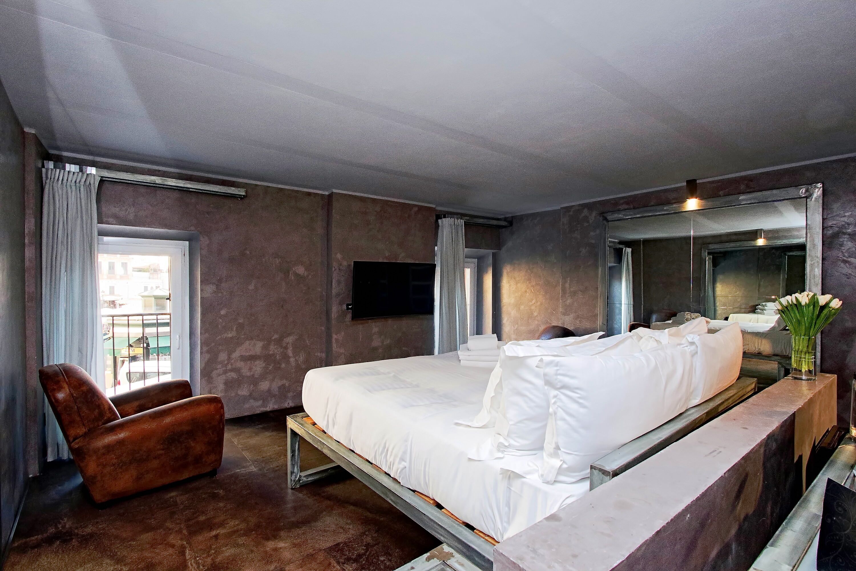 Suite, City View | Premium bedding, minibar, in-room safe, desk