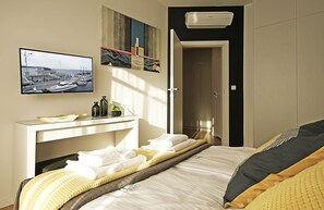 Superior Apartment, 1 Bedroom (Sea Side) | 1 bedroom, premium bedding, in-room safe, iron/ironing board - IRS ROYAL APARTMENTS - IRS Neptun Park (Gdansk)