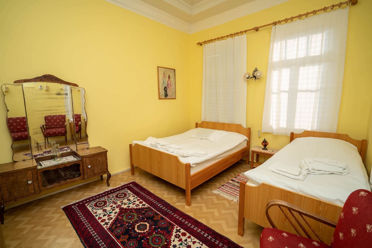 Standard Triple Room, Shared Bathroom