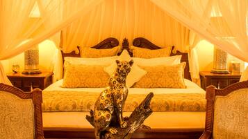Honeymoon Suite, Lake View | Egyptian cotton sheets, premium bedding, memory foam beds, minibar
