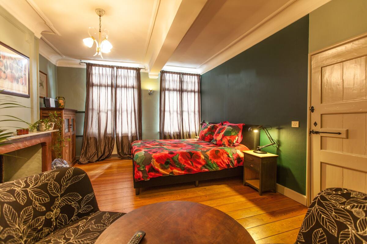 Double Room | Individually furnished, laptop workspace, cots/infant beds, free WiFi