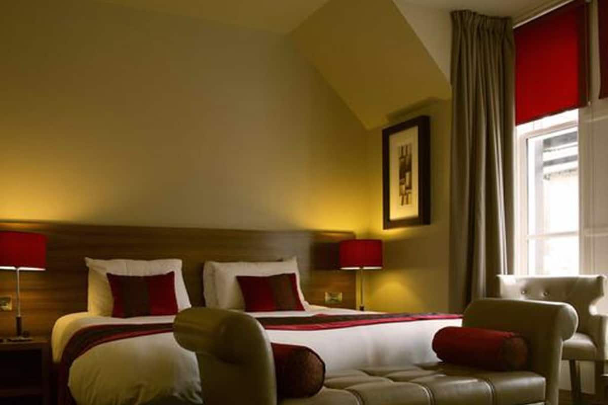Executive tweepersoonskamer | Luxe beddengoed, een bureau, verduisterende gordijnen