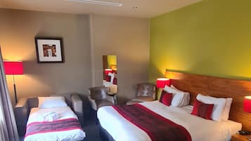 Executive Family Room | Premium bedding, desk, blackout drapes, soundproofing