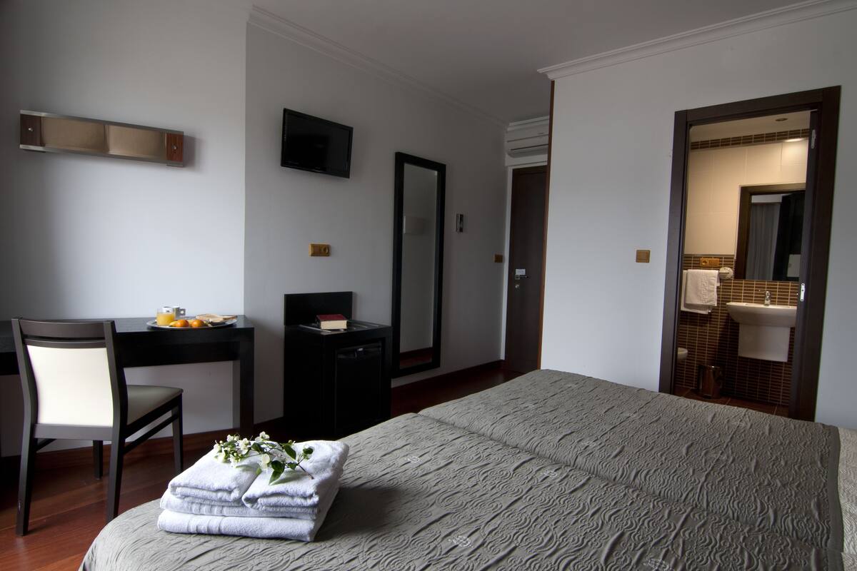 Minibar, desk, blackout drapes, soundproofing