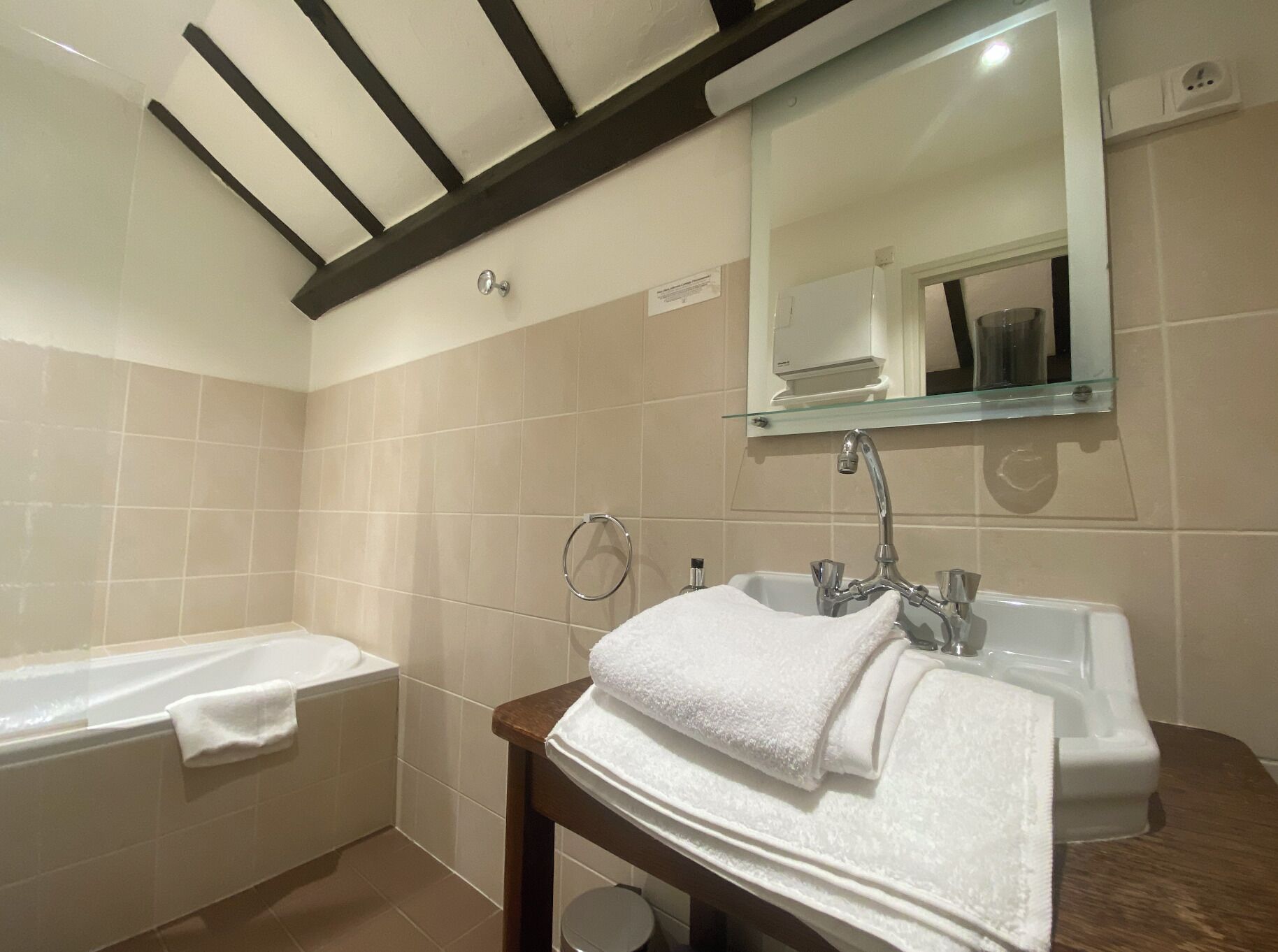 family suite | bathroom | free toiletries, hair dryer