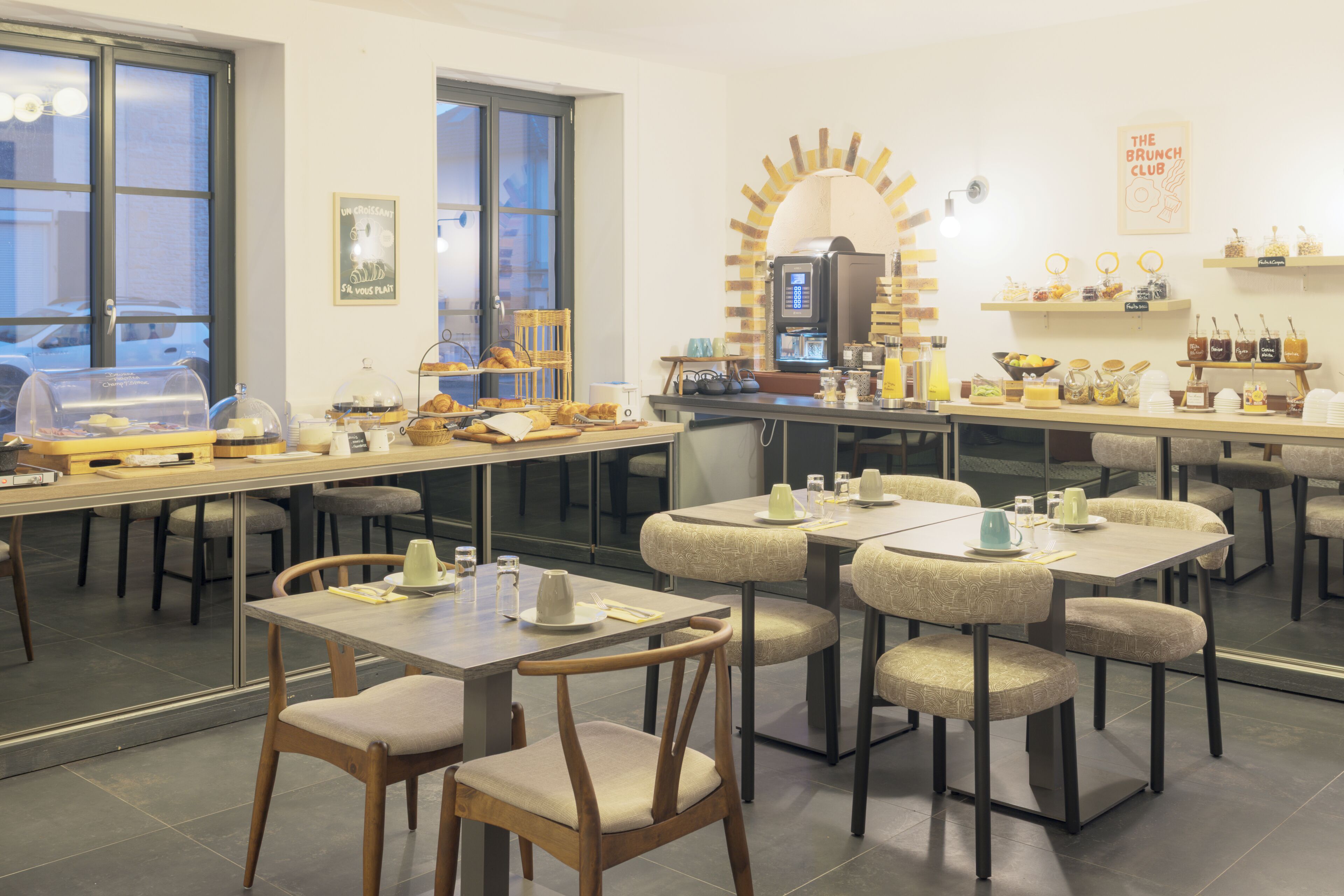 Desayuno buffet todos los días (con cargo)